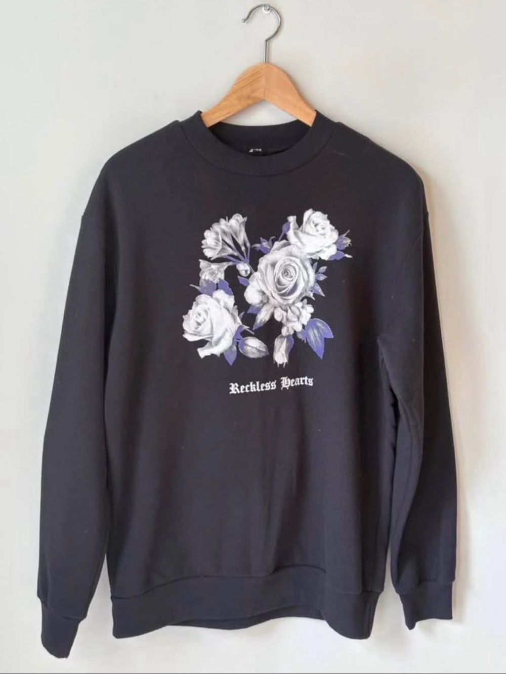 Women’s Black Crew Neck Sweater w Grunge Purple Rose Floral Graphic